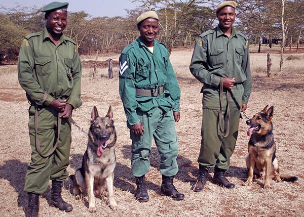 images/who-we-are/timeline/timeline-2011-TZ-tracker-dogs-Dog-Unit-Group-Shot-0518-600w.jpg